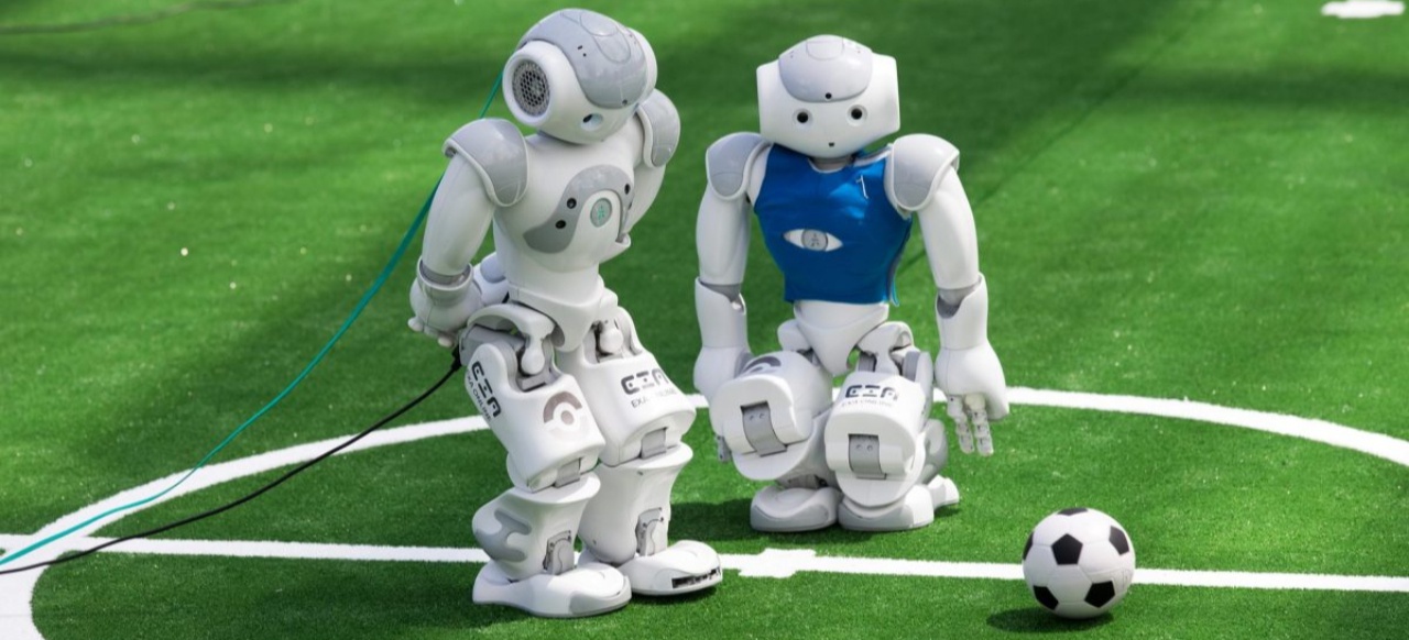 RoboCup: HTWK-Fußballroboter sind Weltmeister HTWK-Fußballroboter sind Weltmeister
