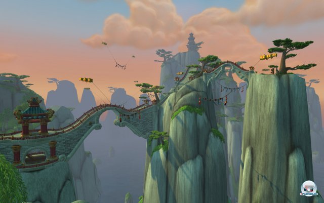 Mit den Flugreittieren kann ab Stufe 90 in Pandaria geflogen werden - und ein Wettrennen mit Wolkenschlangen gibt es ebenfalls. Mit den Flugreittieren kann ab Stufe 90 in Pandaria geflogen werden - und ein Wettrennen mit Wolkenschlangen gibt es ebenfalls.
